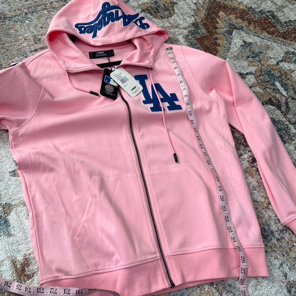 Pink Women's Los Angeles Dodgers zip up hoodie with Blue Logo - Picture 5 of 9